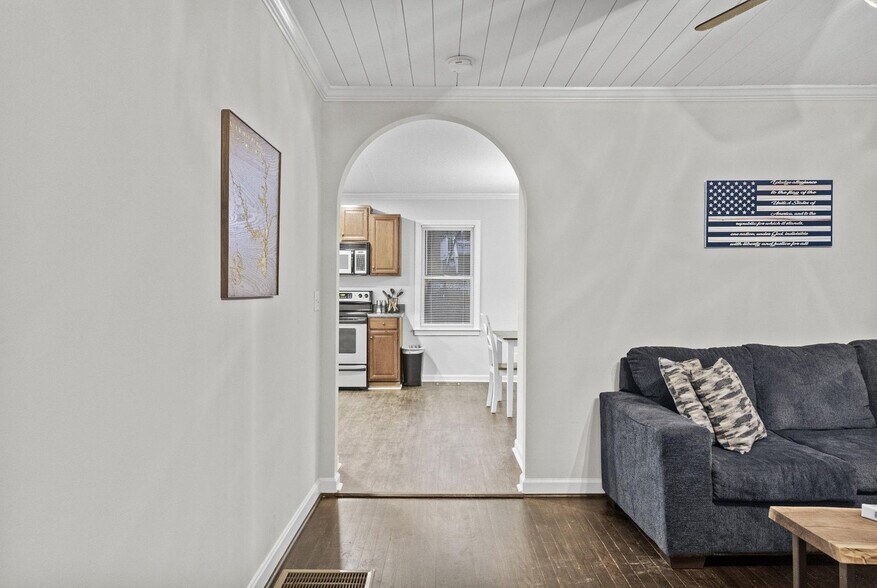 Building Photo - 68 P J S Inlt