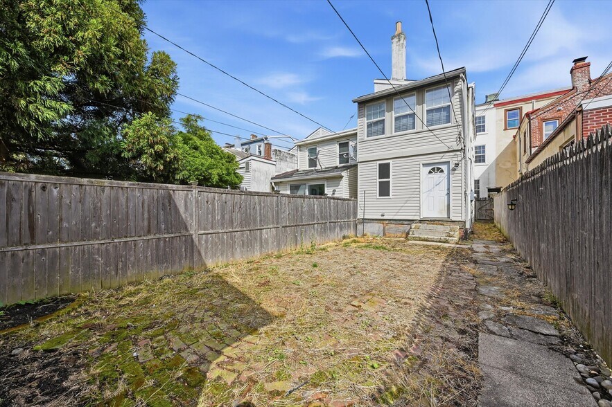 Building Photo - 120 W Barnard St