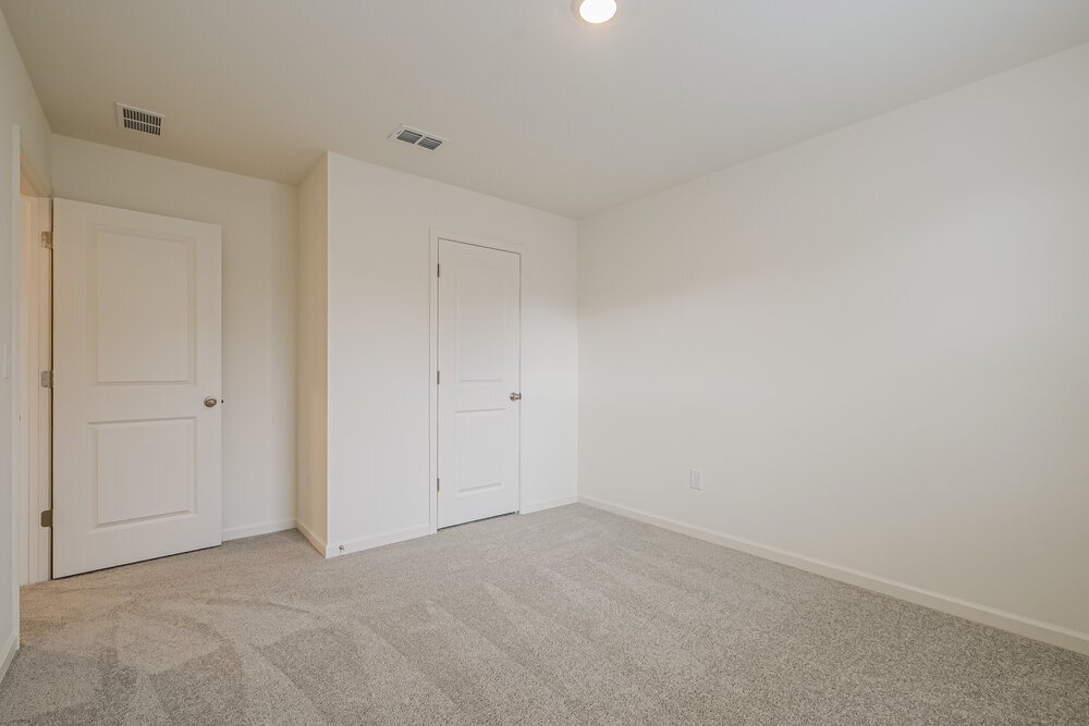 Building Photo - 208 Long Dr