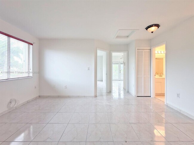 Building Photo - 7780 SW 160th Ave