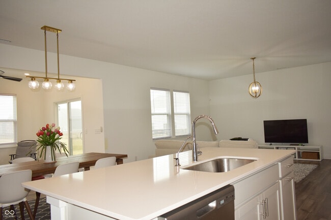 Building Photo - 19341 Beruna Way