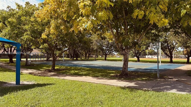 Building Photo - 7226 SW 94th Pl