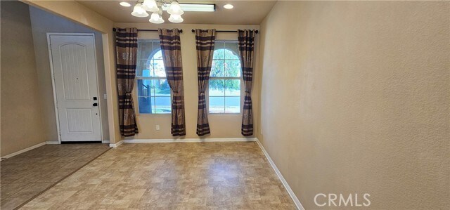 Building Photo - 5677 Brianhead Dr