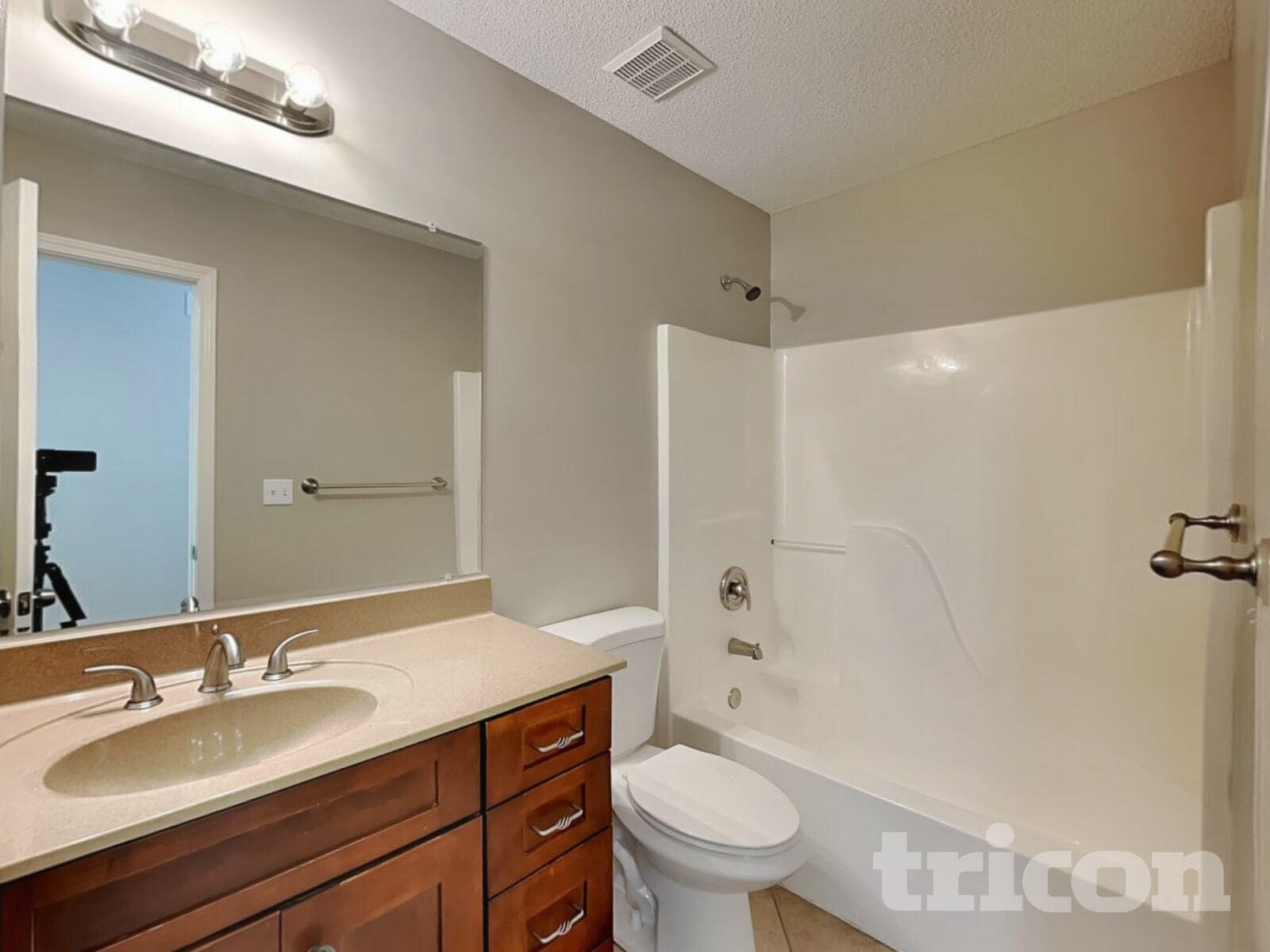 Building Photo - 131 Winborne Dr