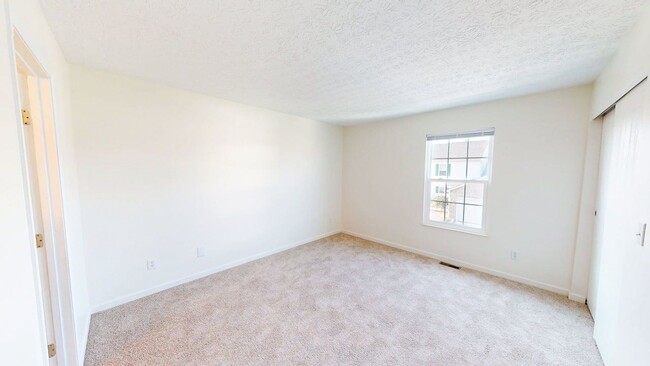 Building Photo - 4652 Shalers Dr