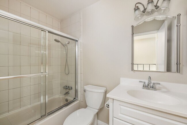 Building Photo - PEAC87