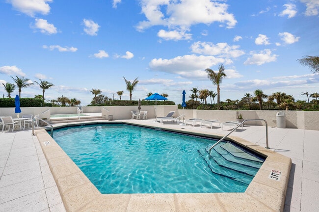 Building Photo - 5550 N Ocean Dr