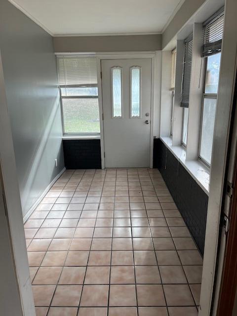 Building Photo - 5900 S River Hills Rd