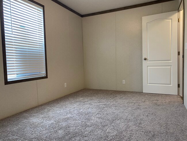 Building Photo - 3413 Bissell Rd