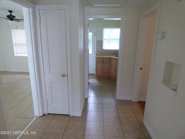 Building Photo - 5166 Camille Ave