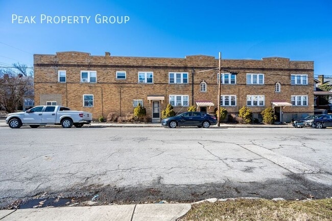 Building Photo - 4005 Huston Ave