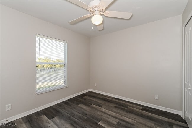 Building Photo - 2428 NE 1st Ave