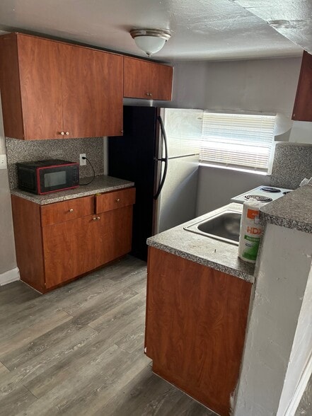 Building Photo - 4425 NW 23rd Ct