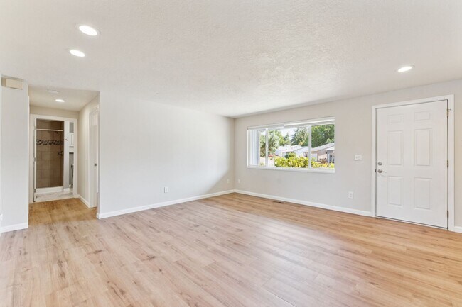 Building Photo - Water and landscaping included!