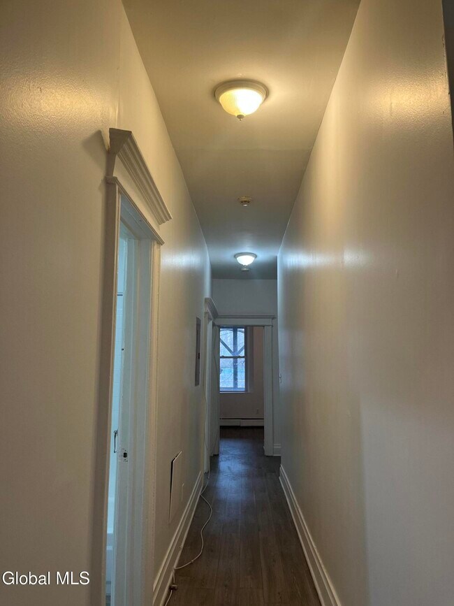 Building Photo - 9 St Joseph's Terrace