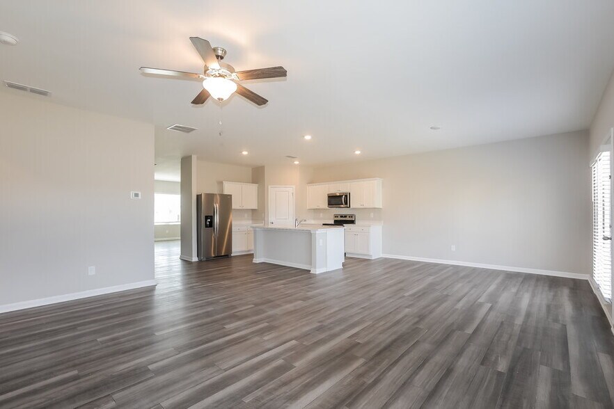 Building Photo - 536 Knightsbridge Ln