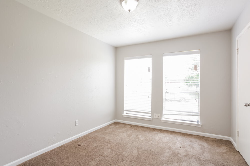 Building Photo - 16158 Coyridge Ln