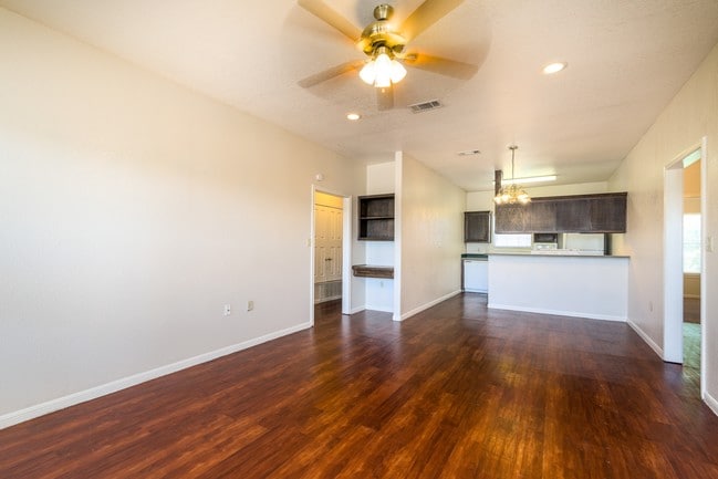 Building Photo - Bear Gardens Apartments