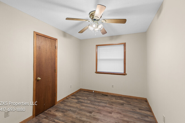 Bedroom 3 - 2224 W Bodeb St