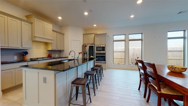 Building Photo - 19034 Paso Fino Pr Ln
