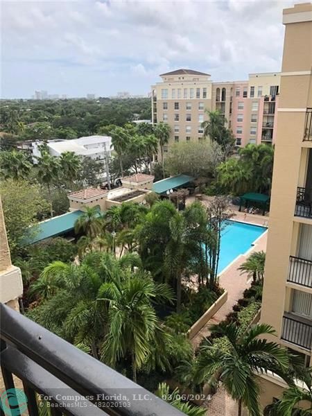 Building Photo - 520 SE 5th Ave