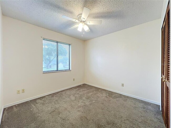Building Photo - 4119 Waterview Loop