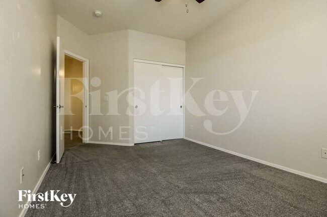 Building Photo - 13123 W Gelding Cir
