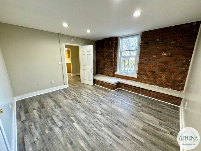 Building Photo - 225 N Sprigg St