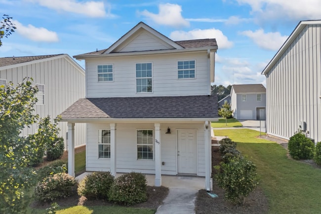 Building Photo - 365 Lorien Way