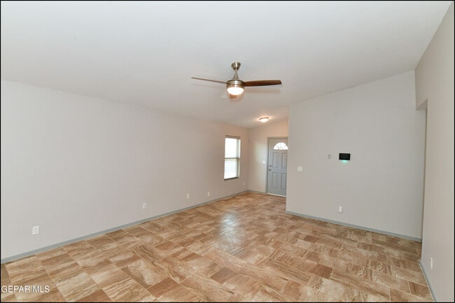 Building Photo - 13744 Flora Vista Ave