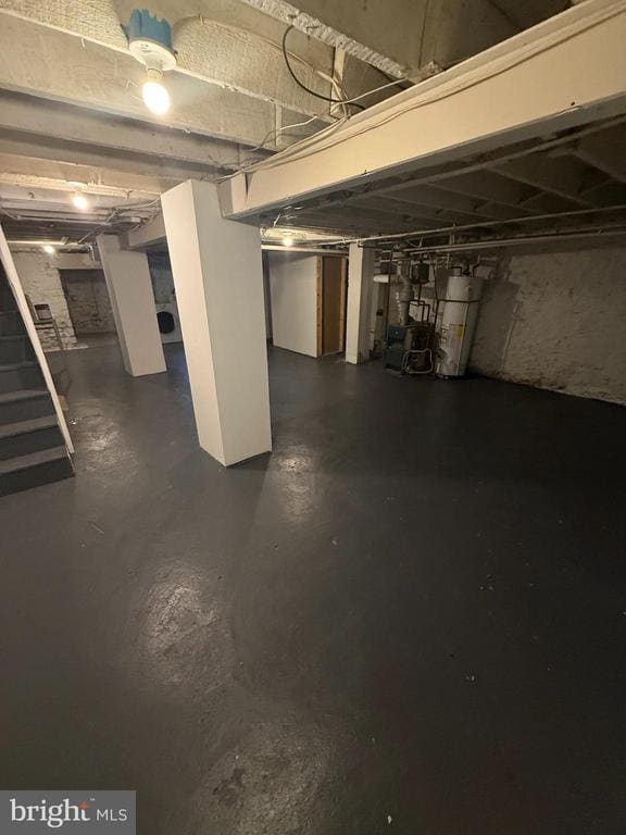 Building Photo - 824 E 33rd St