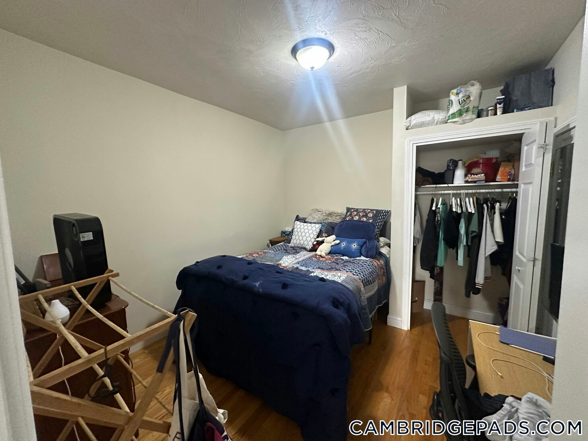 Building Photo - 1054 Cambridge St