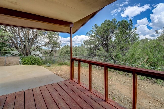Building Photo - Nature at Your Back Door in this 3 Bedroom...