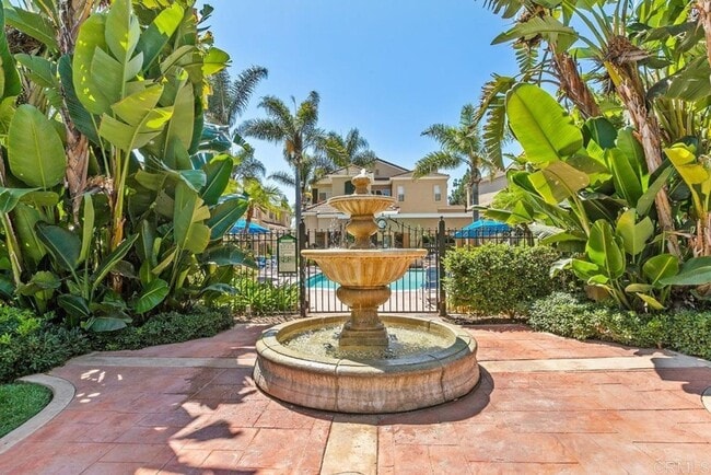 Building Photo - Furnished 3 Bedroom UTC/La Jolla Townhome