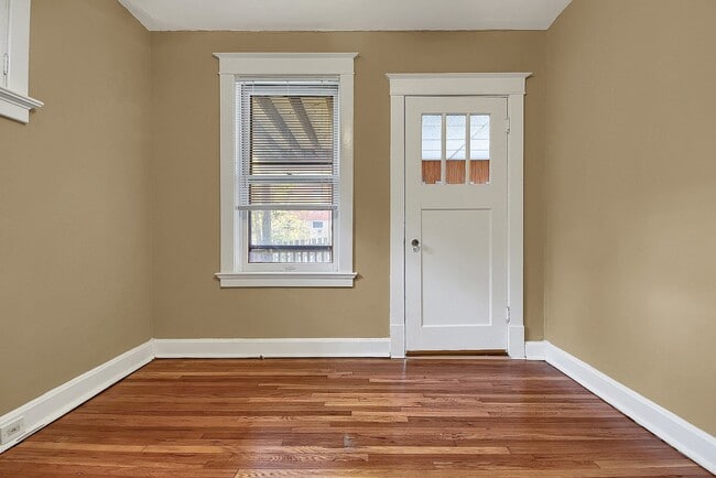 Building Photo - 7702 Lile Ave