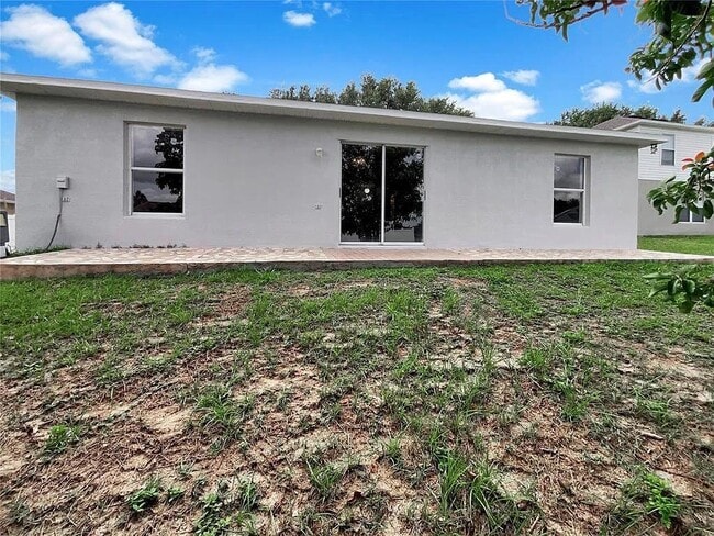 Building Photo - 1725 Sunset Ridge Dr