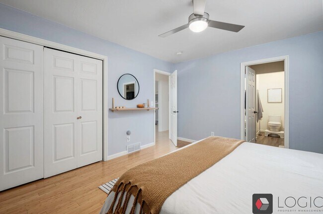 Building Photo - 1667 E 9800 S