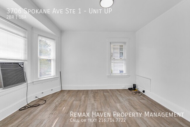 Building Photo - 3706 Spokane Ave Up  - Spacious 2 bed 1 ba...
