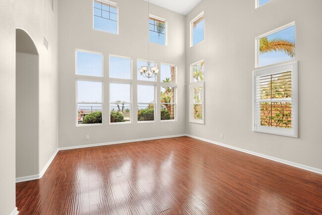 Building Photo - Ocean View Oasis - Saltwater Pool & Spa, P...