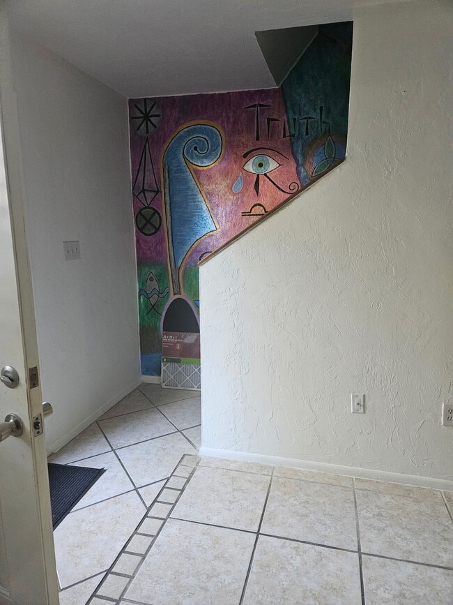 Building Photo - 4129 NW 43rd Ter
