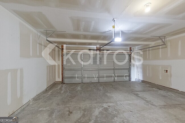 Building Photo - 138 Amber Mill Cir