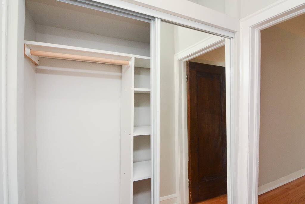 Building Photo - 4232 N Paulina St