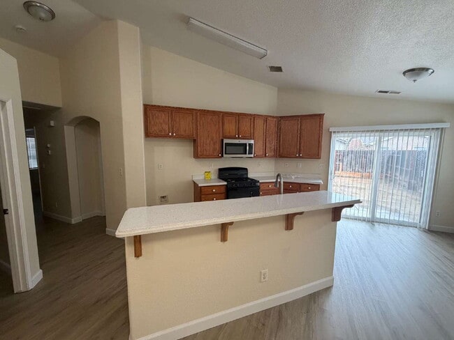 Building Photo - "Charming 4-Bedroom Gem with 2 Full Baths in Merced – Spacious 1,515 Sq Ft Home on Antley Street!"