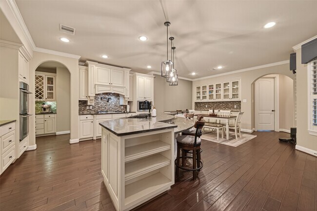 Building Photo - 3835 Dortmund Dr
