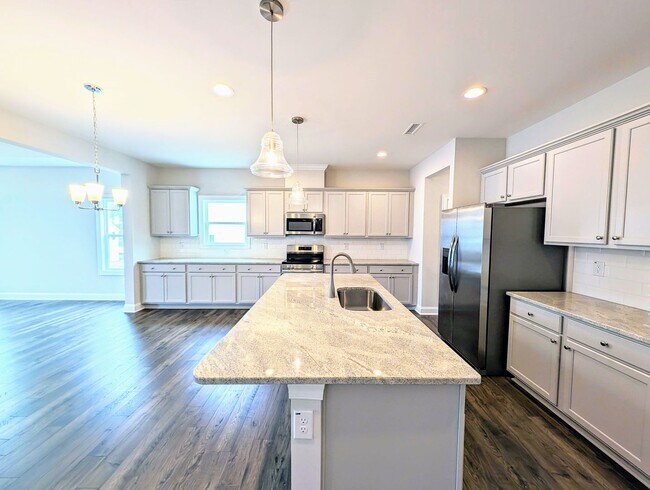 Building Photo - Barrington Dream Home