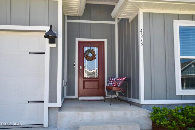 Building Photo - 4858 Sweetspire Dr
