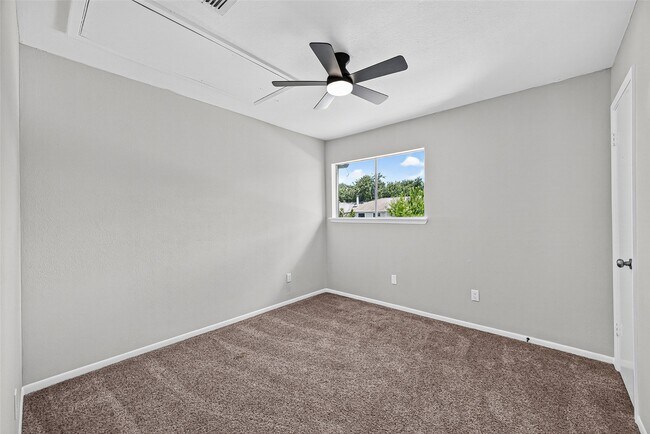 Building Photo - 7932 Grow Ln