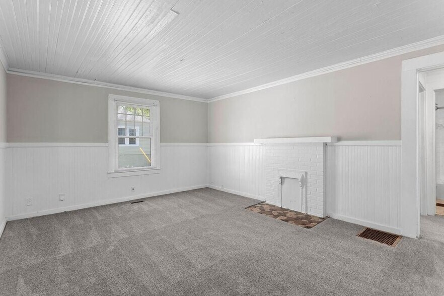 Building Photo - 1742 Ware Ave