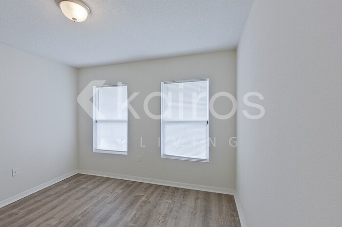 Building Photo - 10117 Elgin Blvd