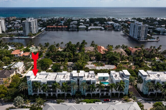 Building Photo - 335 SE 6th Ave